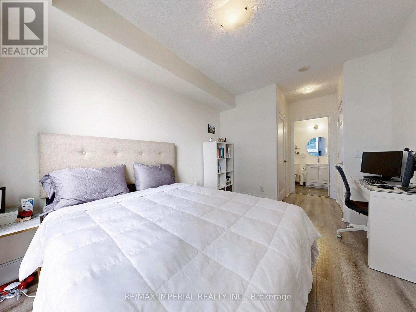 2004 - 25 Broadway Avenue, Toronto, Ontario  M4P 1T7 - Photo 19 - C12418112