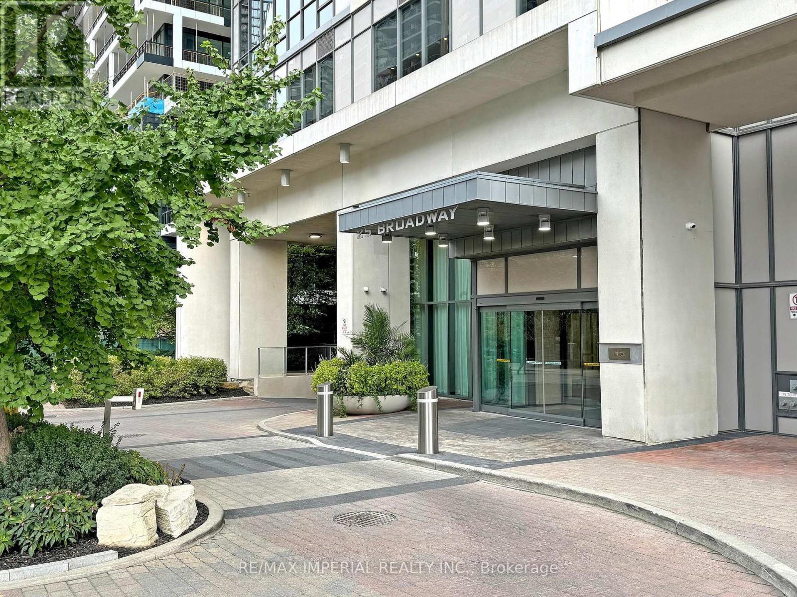 2004 - 25 Broadway Avenue, Toronto, Ontario  M4P 1T7 - Photo 3 - C12418112