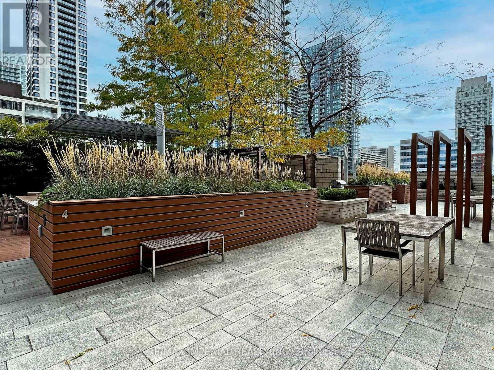 2004 - 25 Broadway Avenue, Toronto, Ontario  M4P 1T7 - Photo 40 - C12418112