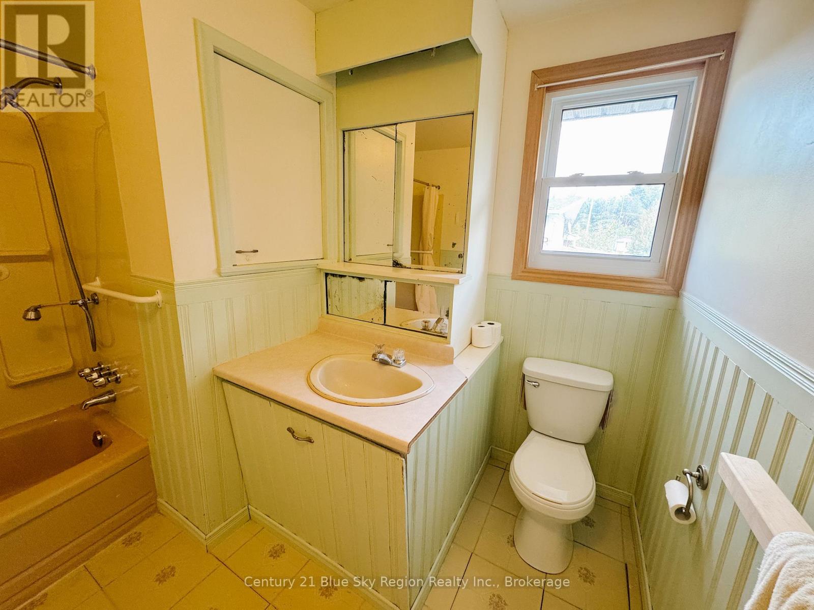 163 Beverly Road, North Bay, Ontario  P1B 7P7 - Photo 15 - X12418172