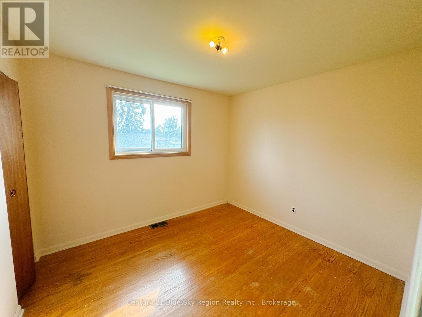 163 Beverly Road, North Bay, Ontario  P1B 7P7 - Photo 17 - X12418172