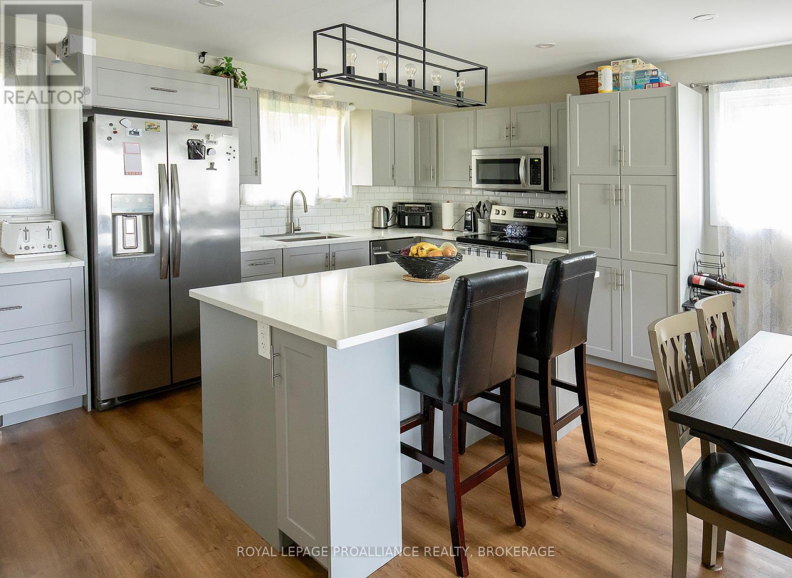 296 Olympus Avenue, Kingston, Ontario  K7M 4T9 - Photo 7 - X12418181