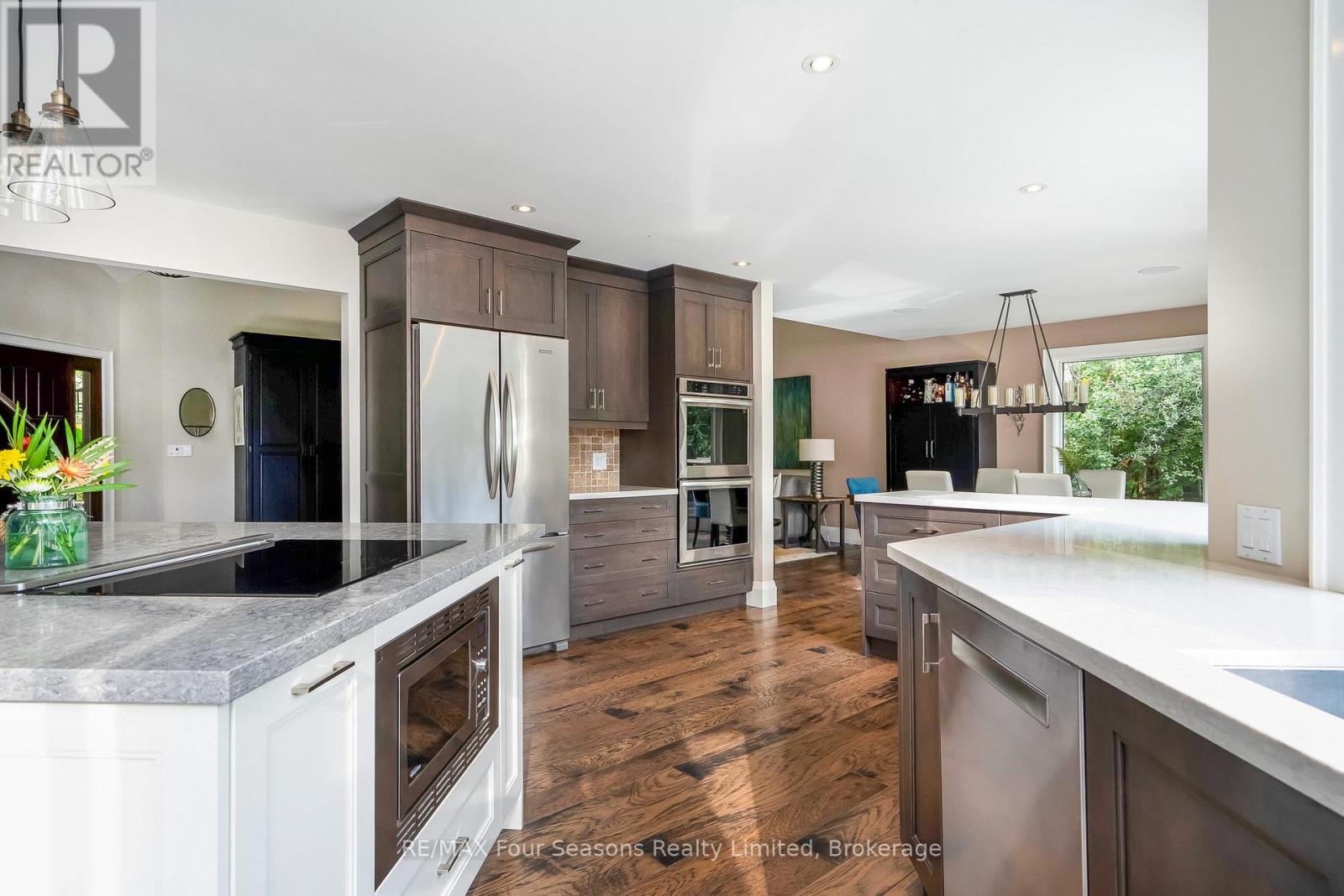 159 Indian Circle, Blue Mountains, Ontario  N0H 1J0 - Photo 23 - X12418221