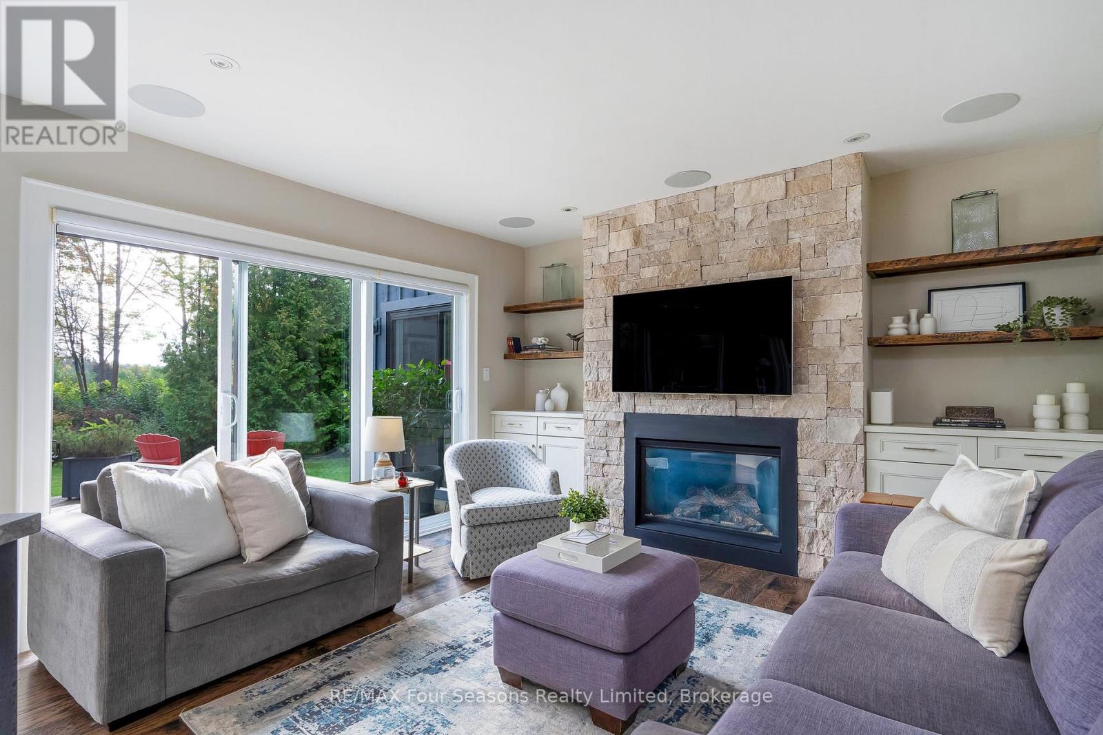 159 Indian Circle, Blue Mountains, Ontario  N0H 1J0 - Photo 24 - X12418221