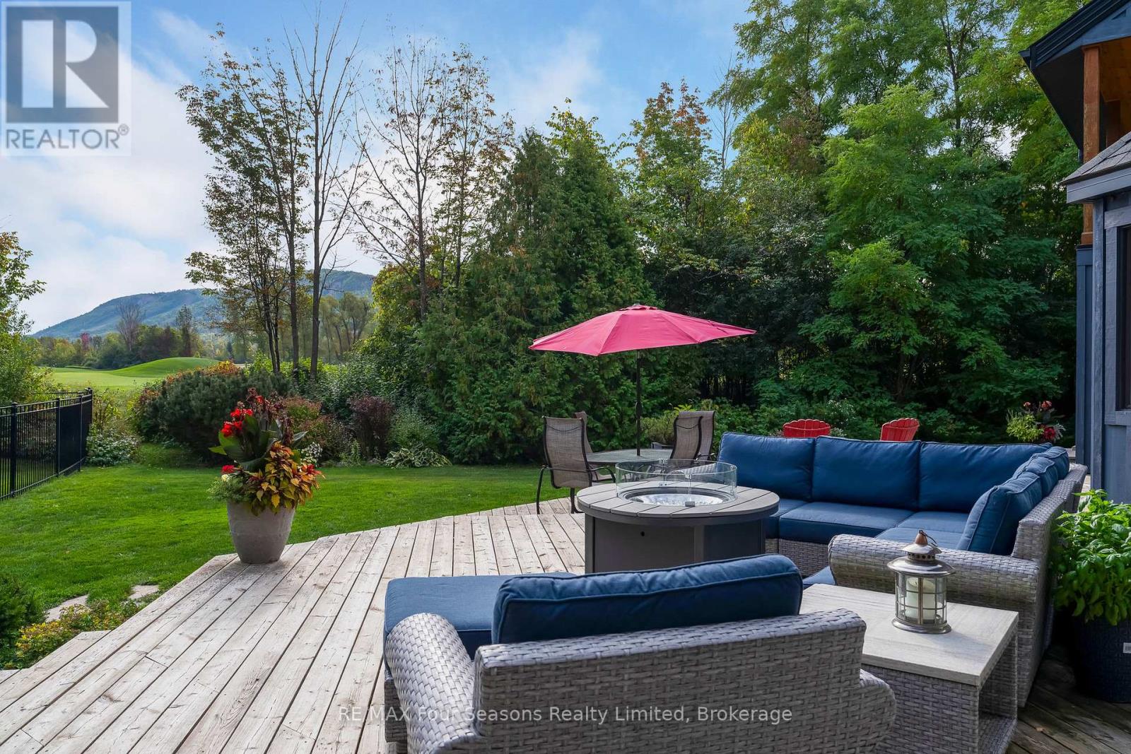 159 Indian Circle, Blue Mountains, Ontario  N0H 1J0 - Photo 43 - X12418221