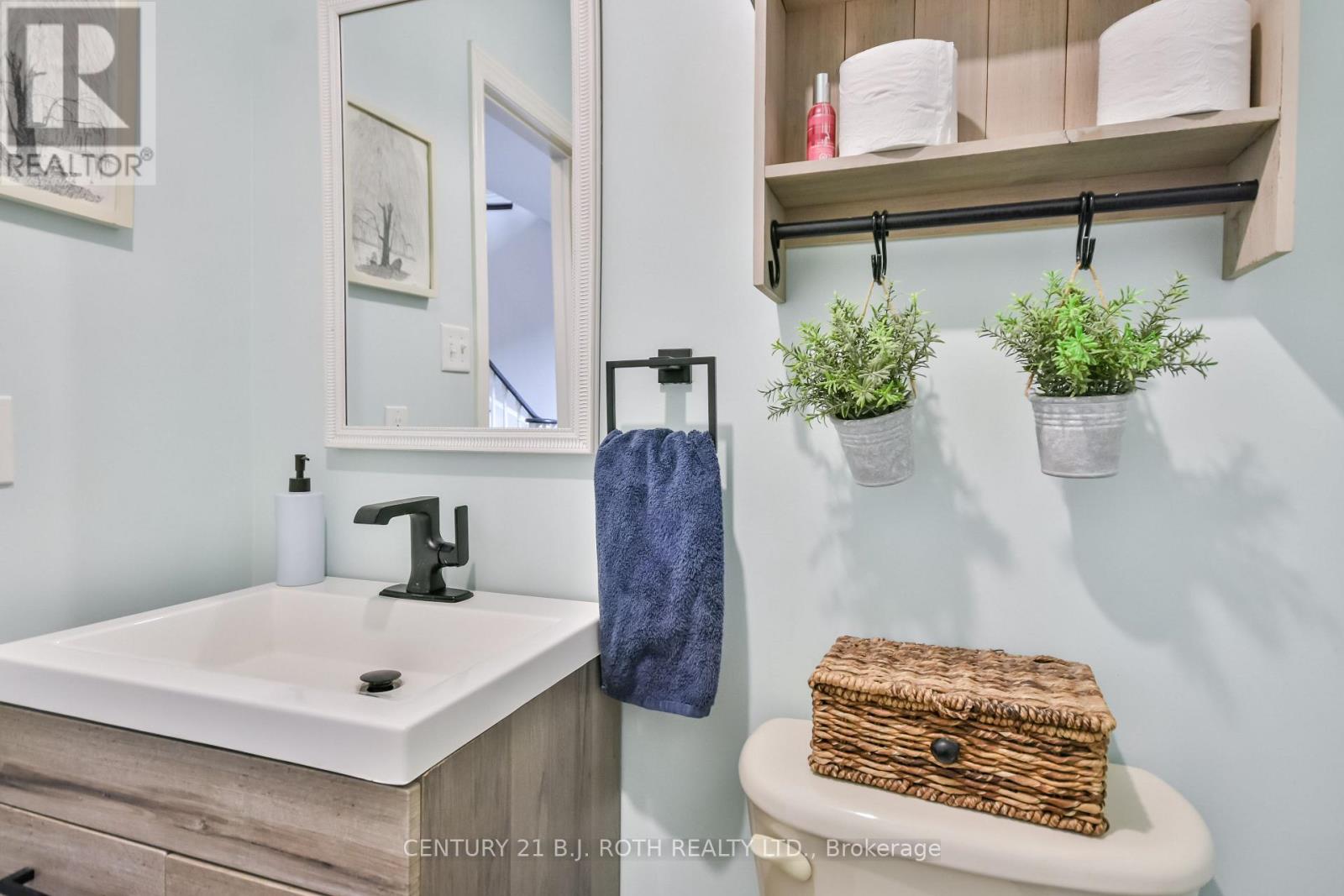 60 Carley Crescent, Barrie (Painswick South), Ontario  L4N 0M8 - Photo 13 - S12418114