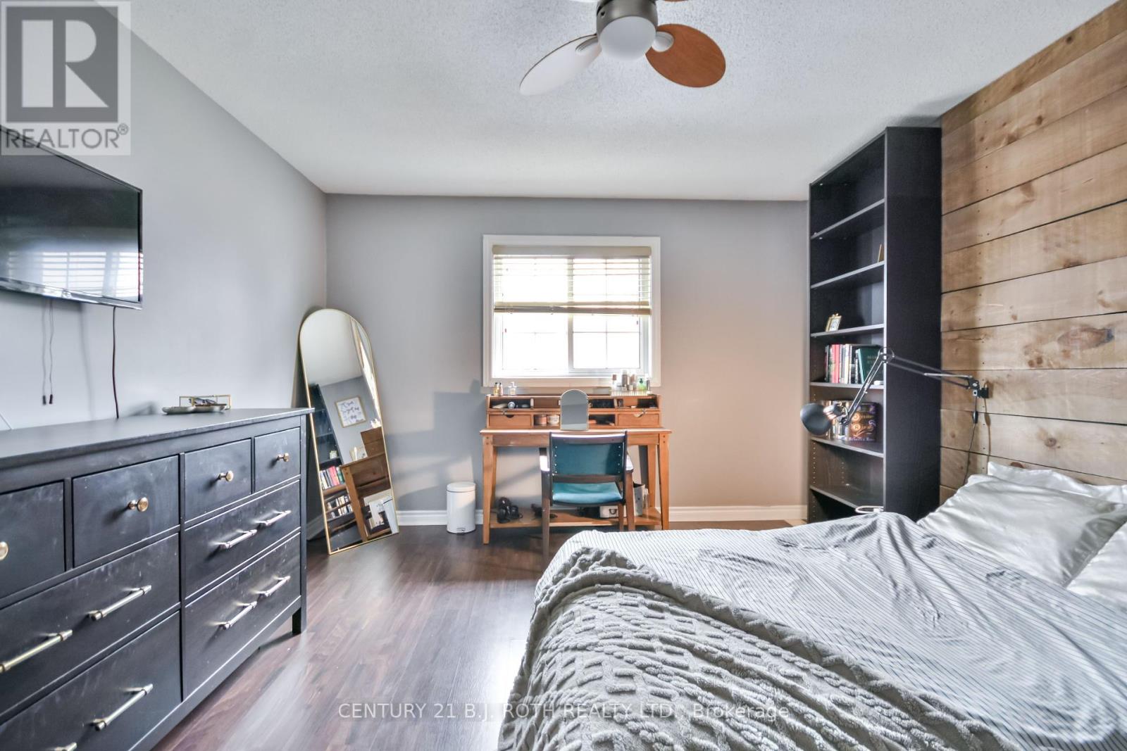 60 Carley Crescent, Barrie (Painswick South), Ontario  L4N 0M8 - Photo 21 - S12418114