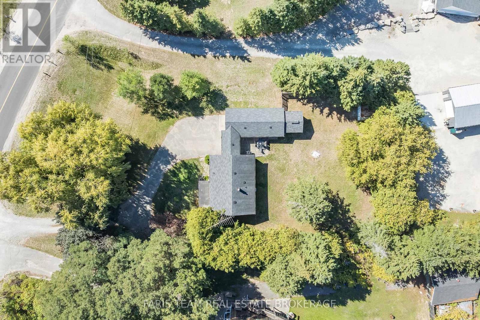 2570 Sunnidale Road, Springwater, Ontario  L0M 1T2 - Photo 41 - S12418156