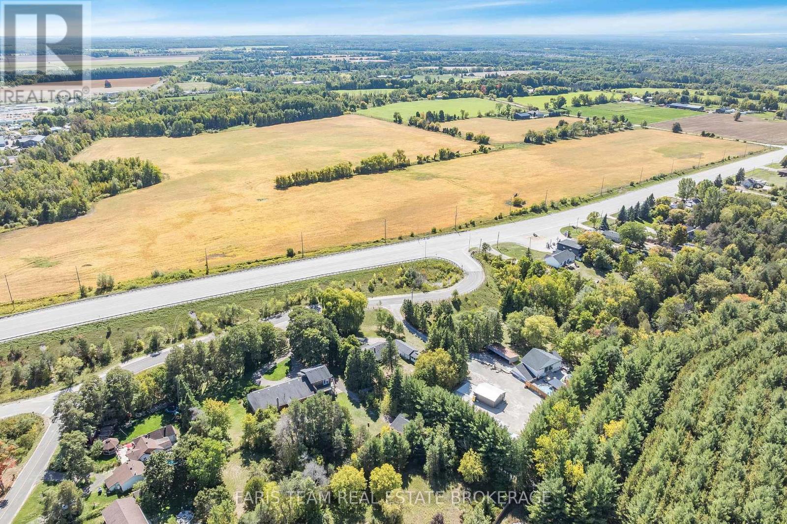 2570 Sunnidale Road, Springwater, Ontario  L0M 1T2 - Photo 43 - S12418156
