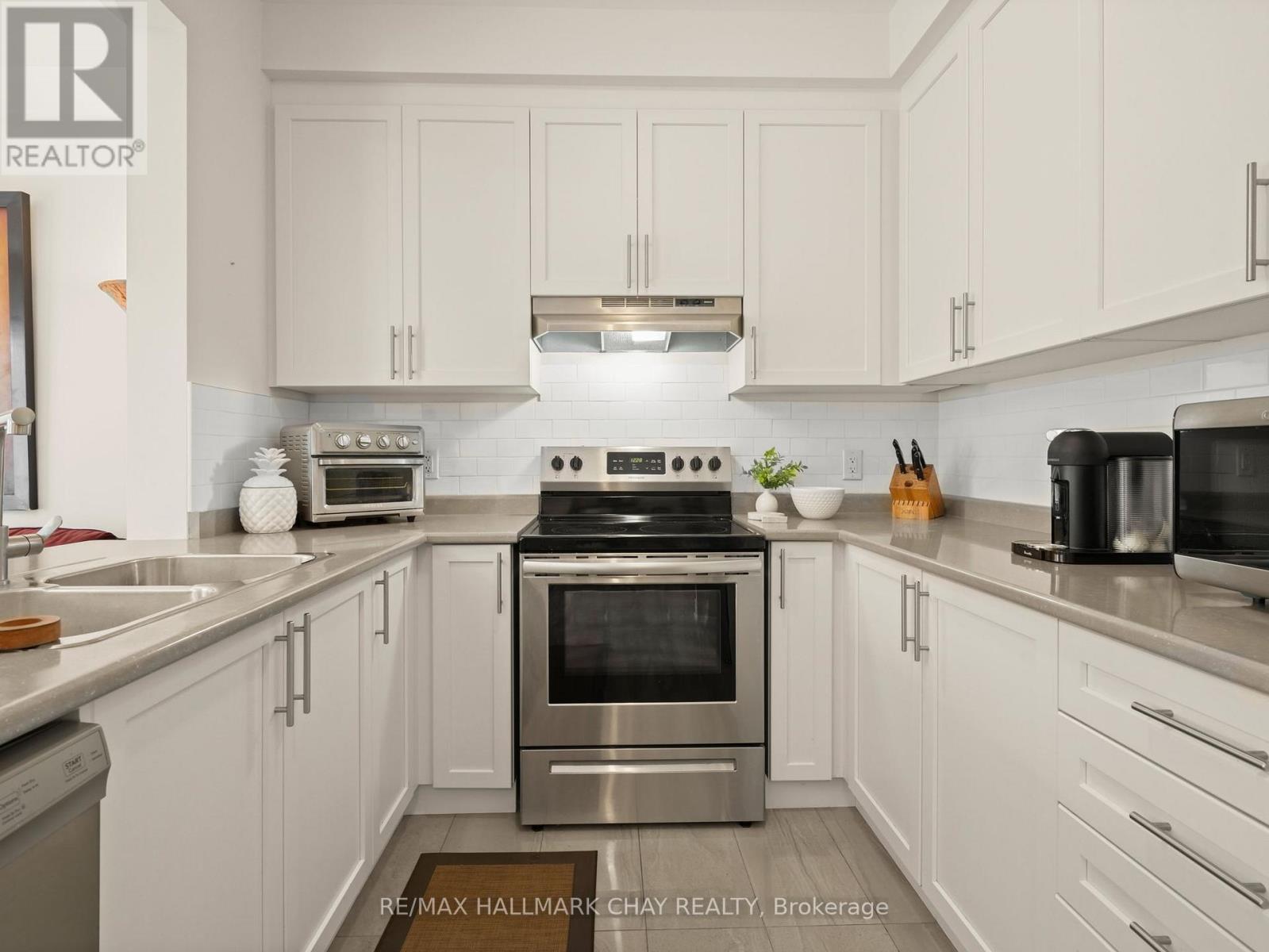 279 Atkinson Street, Clearview, Ontario  L0M 1S0 - Photo 6 - S12418168