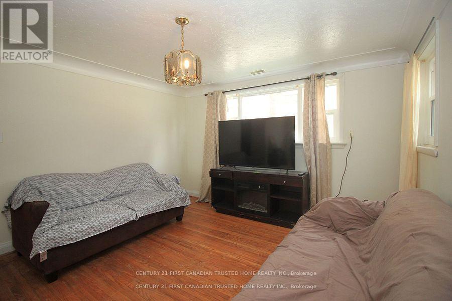 73 Jacqueline Street, London South, Ontario  N5Z 3P8 - Photo 23 - X12418240