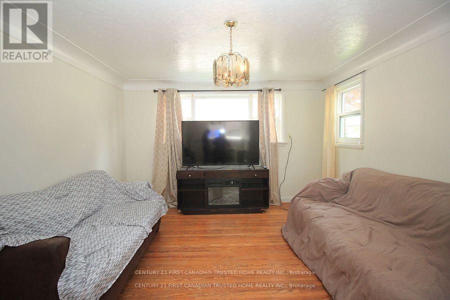 73 Jacqueline Street, London South, Ontario  N5Z 3P8 - Photo 24 - X12418240