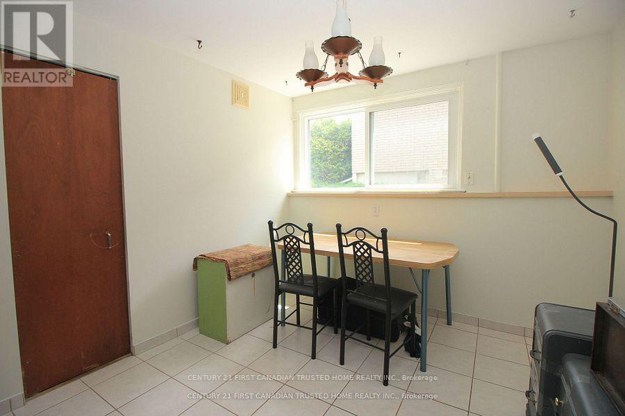 73 Jacqueline Street, London South, Ontario  N5Z 3P8 - Photo 25 - X12418240
