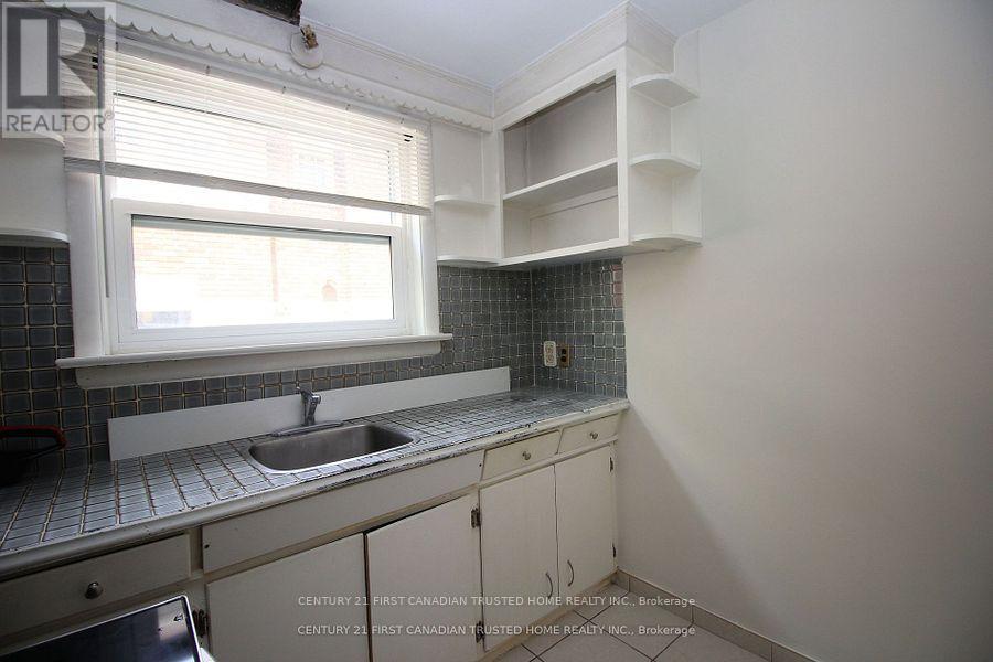 73 Jacqueline Street, London South, Ontario  N5Z 3P8 - Photo 40 - X12418240
