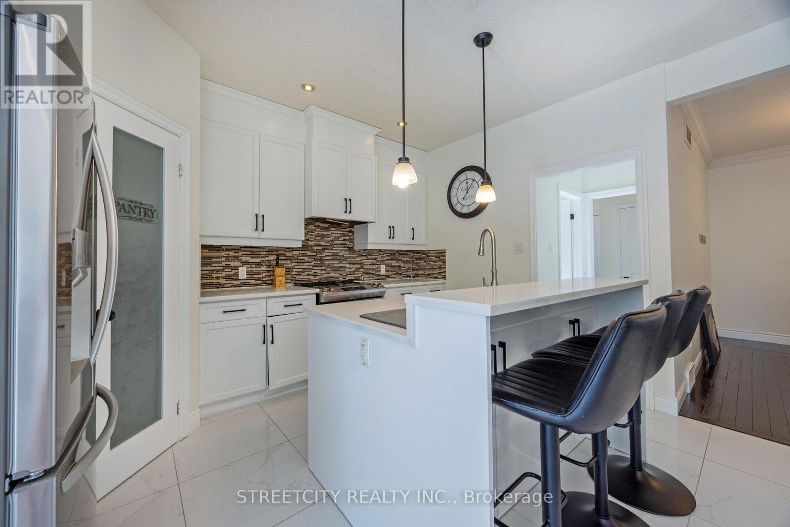1502 Coronation Drive, London North, Ontario  N6G 5P6 - Photo 15 - X12418252