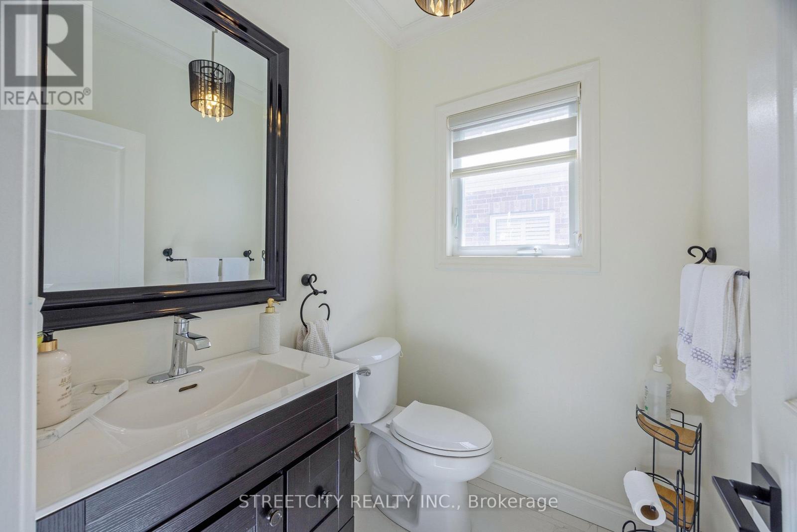 1502 Coronation Drive, London North, Ontario  N6G 5P6 - Photo 18 - X12418252