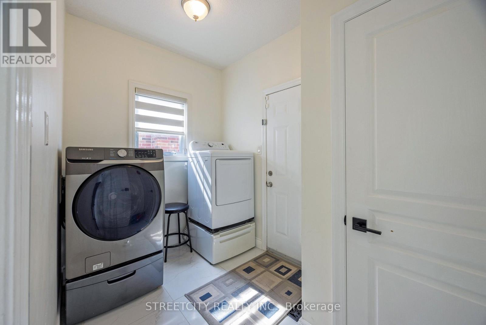1502 Coronation Drive, London North, Ontario  N6G 5P6 - Photo 19 - X12418252