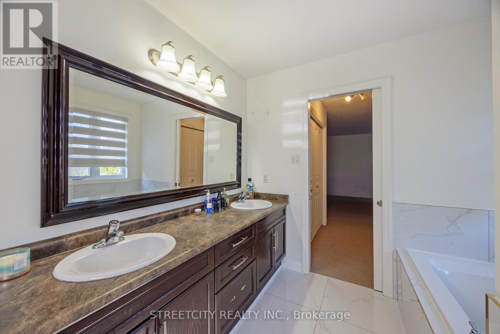 1502 Coronation Drive, London North, Ontario  N6G 5P6 - Photo 23 - X12418252