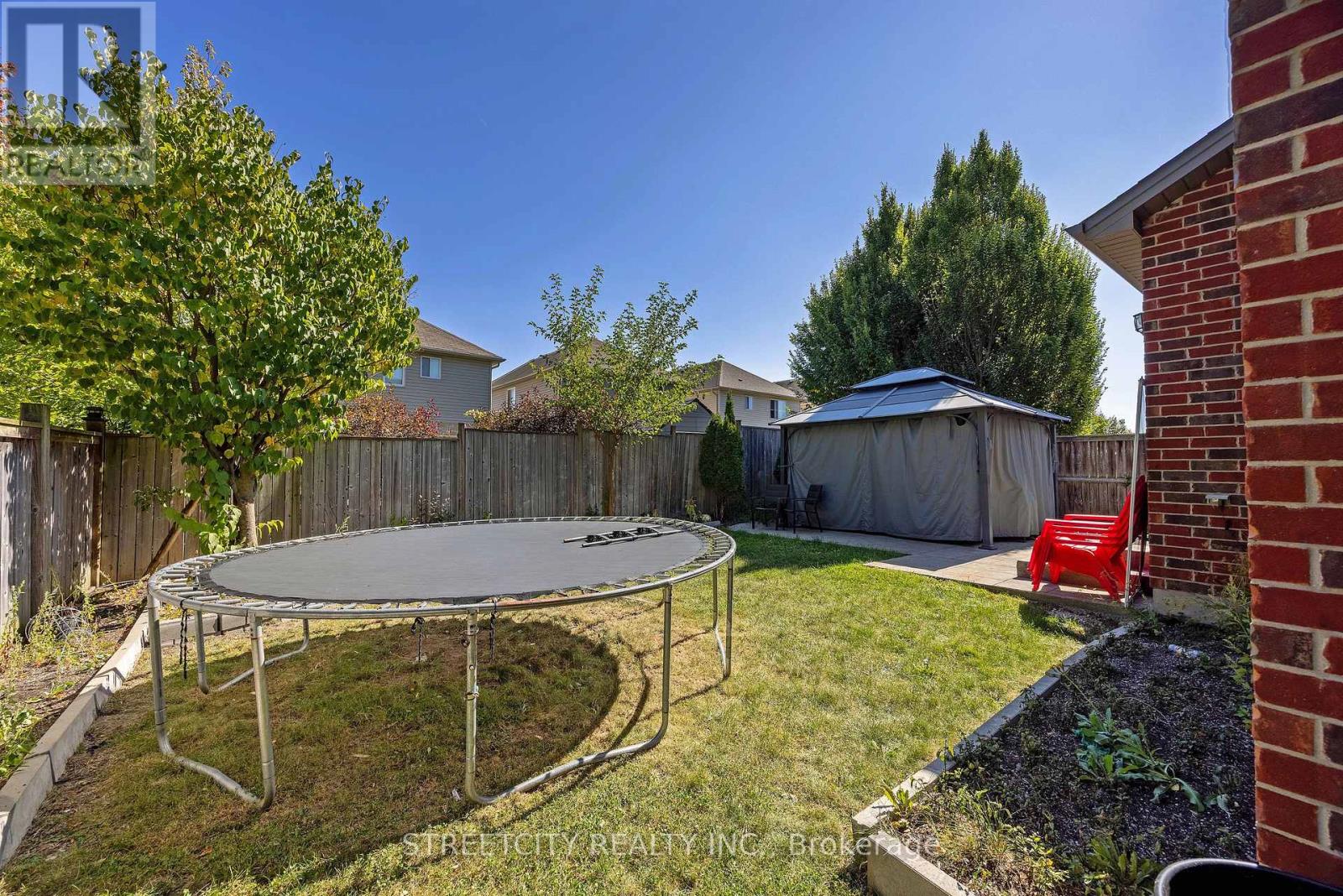 1502 Coronation Drive, London North, Ontario  N6G 5P6 - Photo 34 - X12418252
