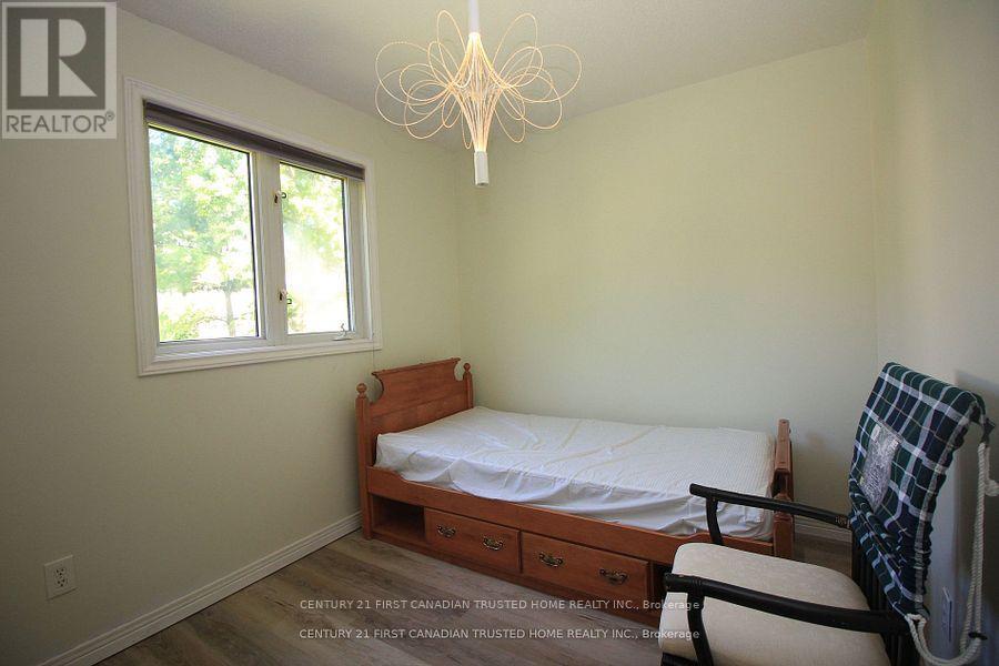 893 Lawson Road, London North, Ontario  N6G 4X4 - Photo 19 - X12418287