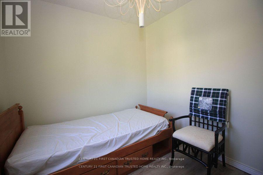 893 Lawson Road, London North, Ontario  N6G 4X4 - Photo 20 - X12418287