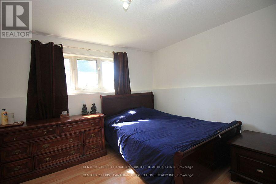 893 Lawson Road, London North, Ontario  N6G 4X4 - Photo 23 - X12418287