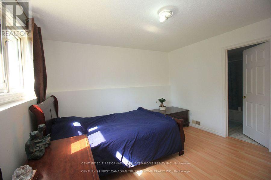 893 Lawson Road, London North, Ontario  N6G 4X4 - Photo 25 - X12418287