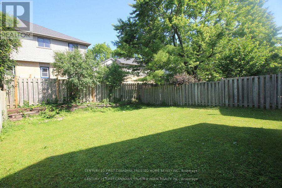 893 Lawson Road, London North, Ontario  N6G 4X4 - Photo 38 - X12418287