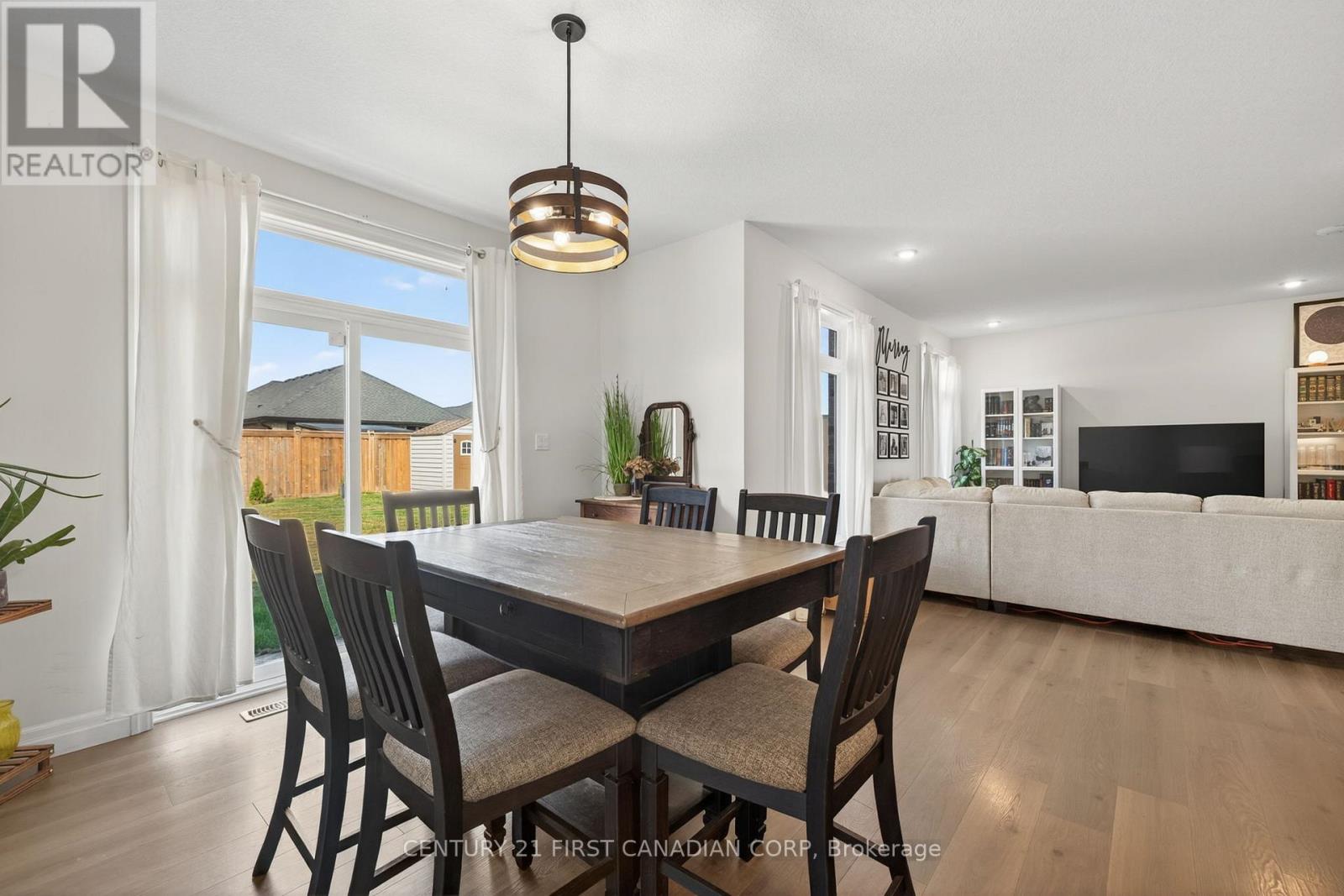 30 Ambrosia Path, St. Thomas, Ontario  N5R 0J8 - Photo 15 - X12418298