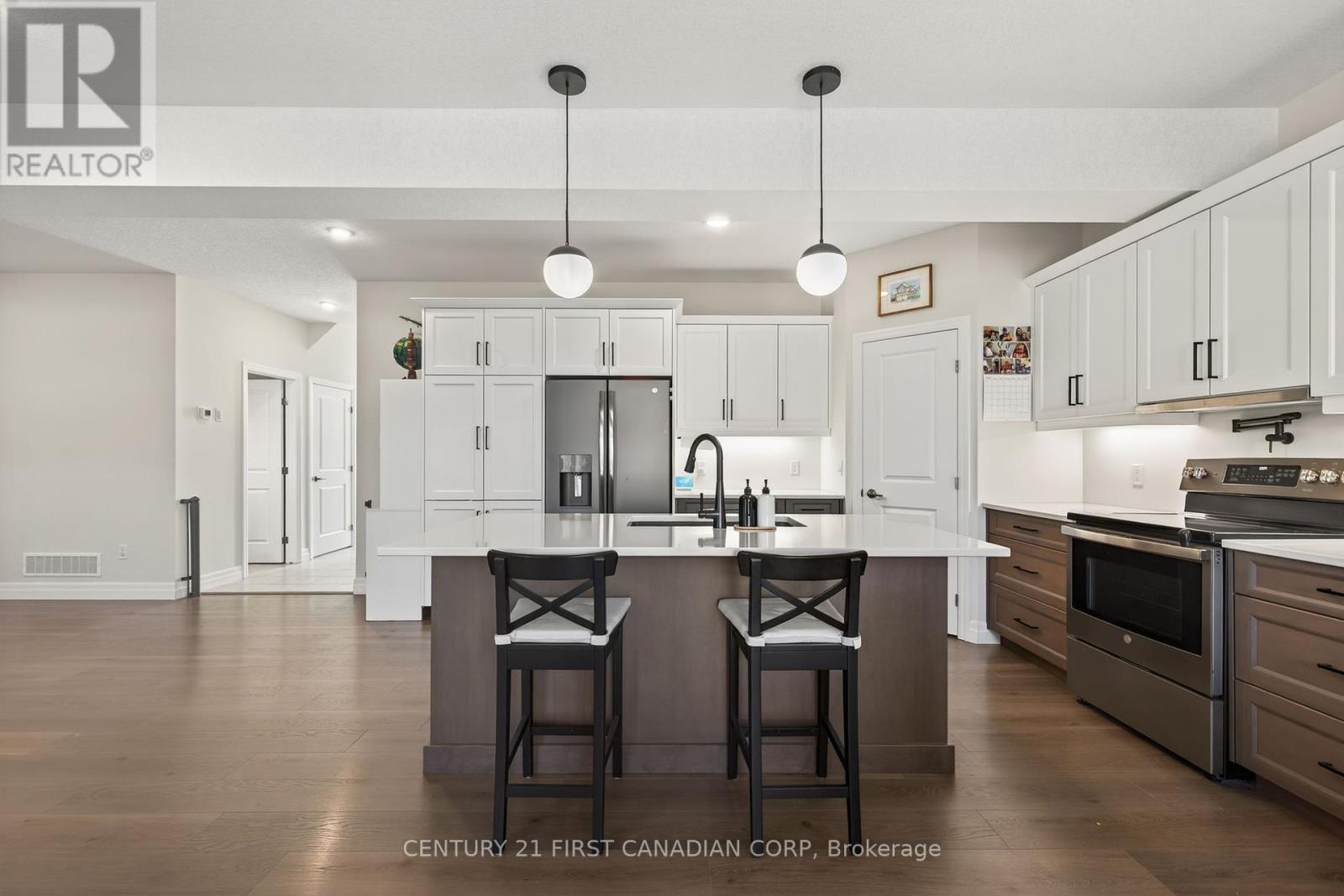 30 Ambrosia Path, St. Thomas, Ontario  N5R 0J8 - Photo 16 - X12418298