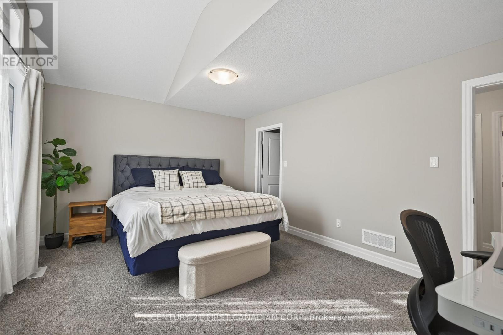 30 Ambrosia Path, St. Thomas, Ontario  N5R 0J8 - Photo 22 - X12418298