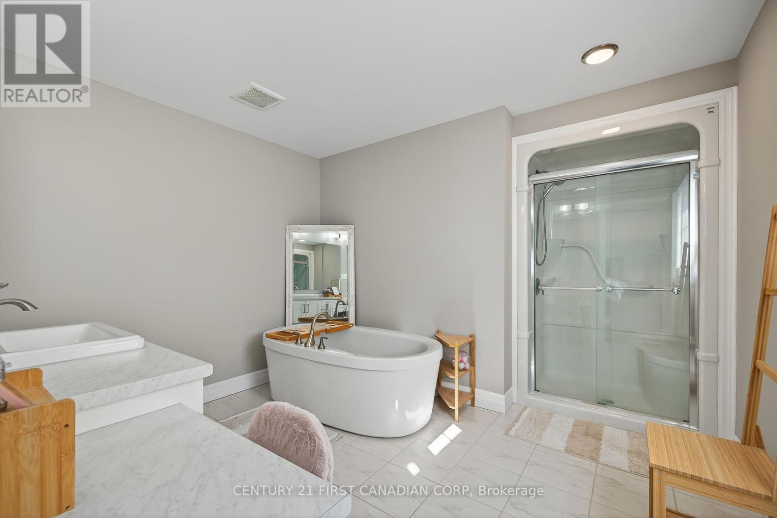 30 Ambrosia Path, St. Thomas, Ontario  N5R 0J8 - Photo 26 - X12418298