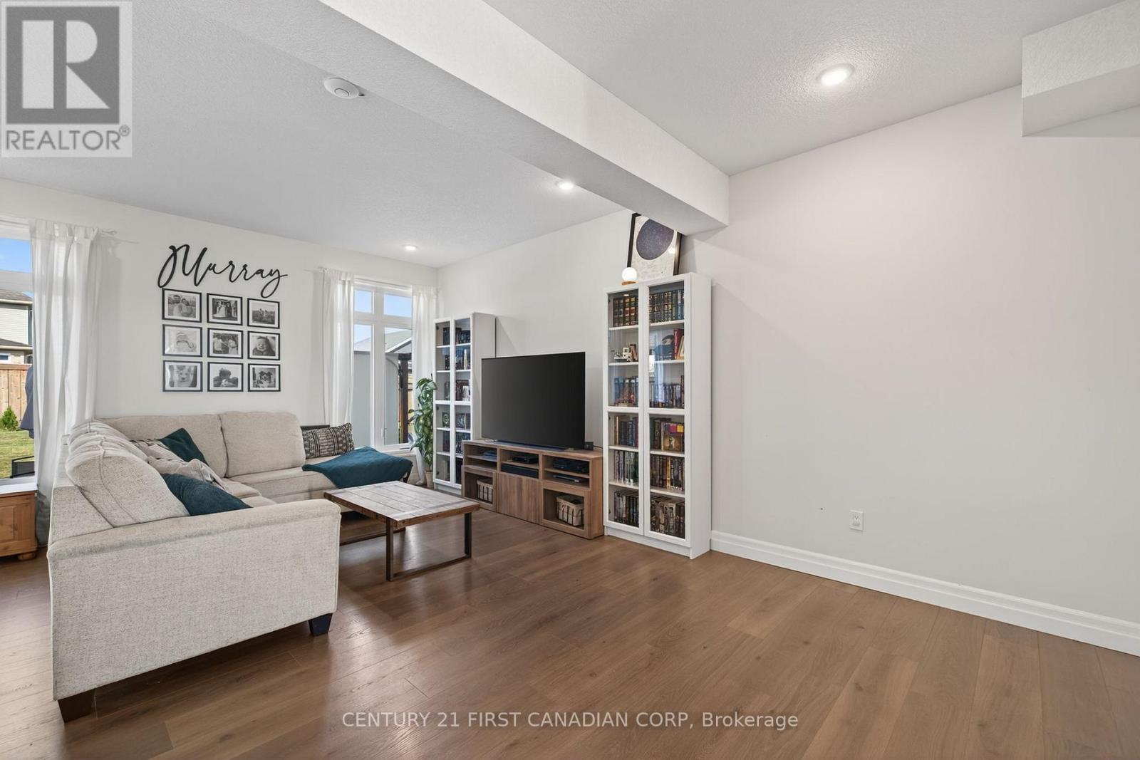 30 Ambrosia Path, St. Thomas, Ontario  N5R 0J8 - Photo 7 - X12418298