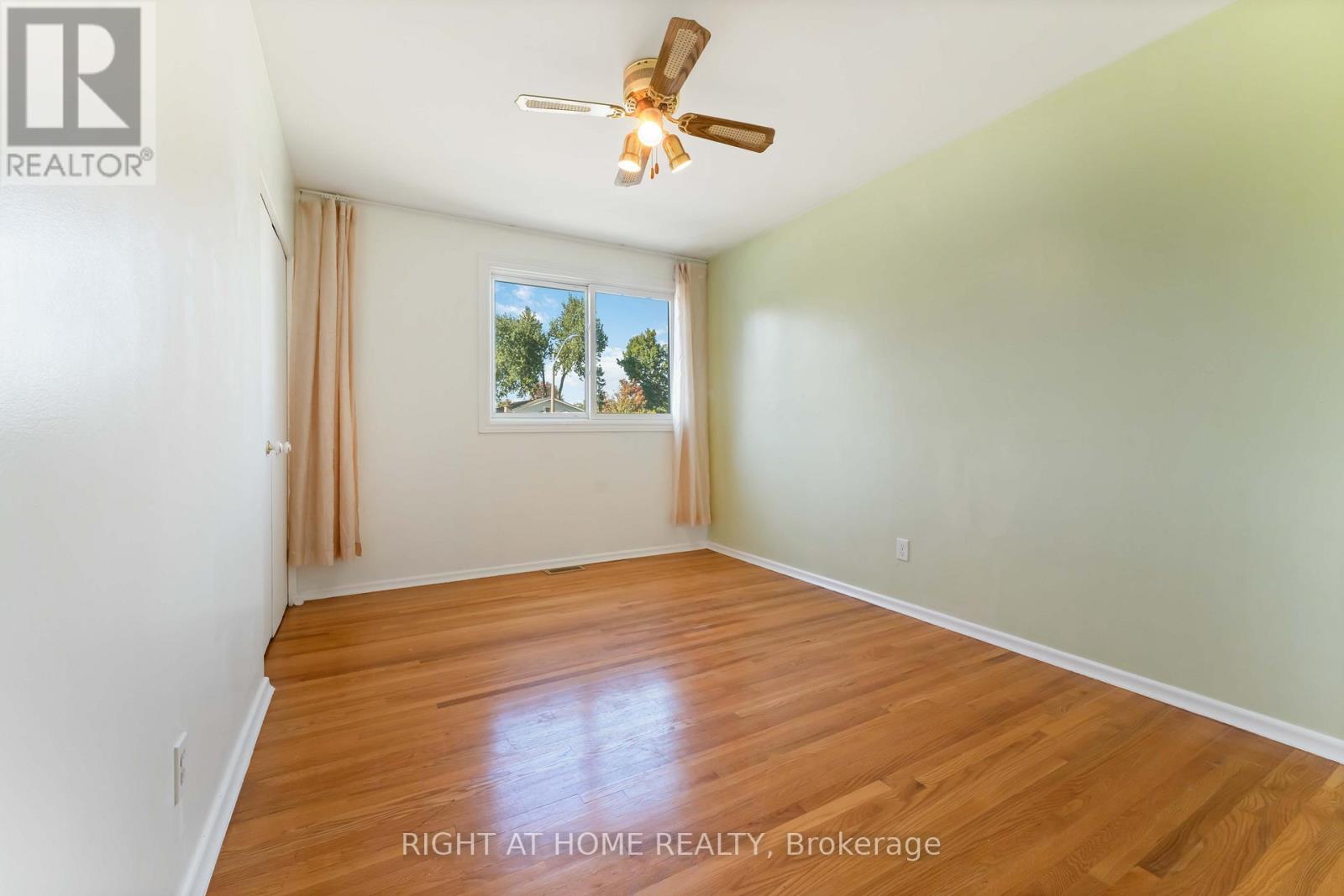 2221 Circle Place, Ottawa, Ontario  K1G 3E2 - Photo 23 - X12418193