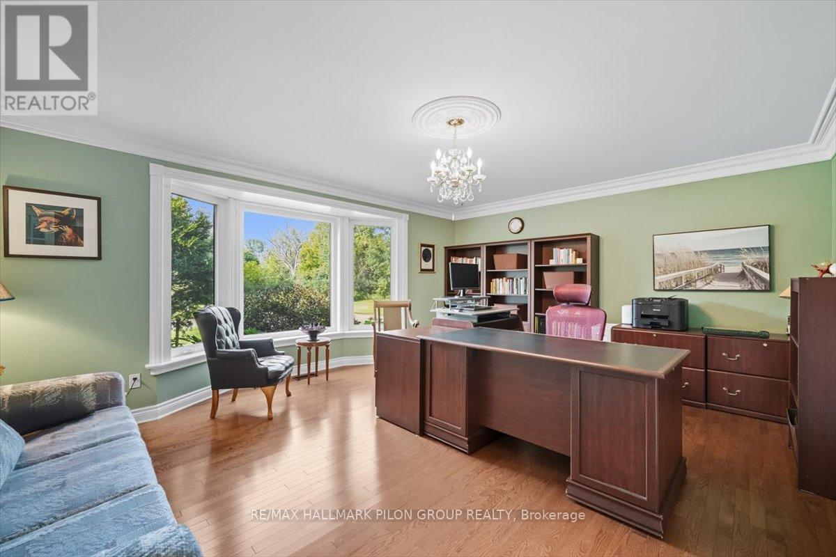1717 Lakeshore Drive, Ottawa, Ontario  K4P 1H1 - Photo 12 - X12418202