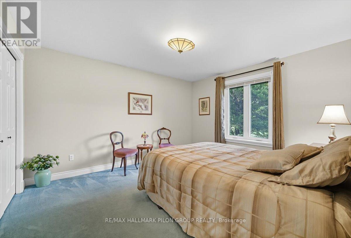 1717 Lakeshore Drive, Ottawa, Ontario  K4P 1H1 - Photo 19 - X12418202