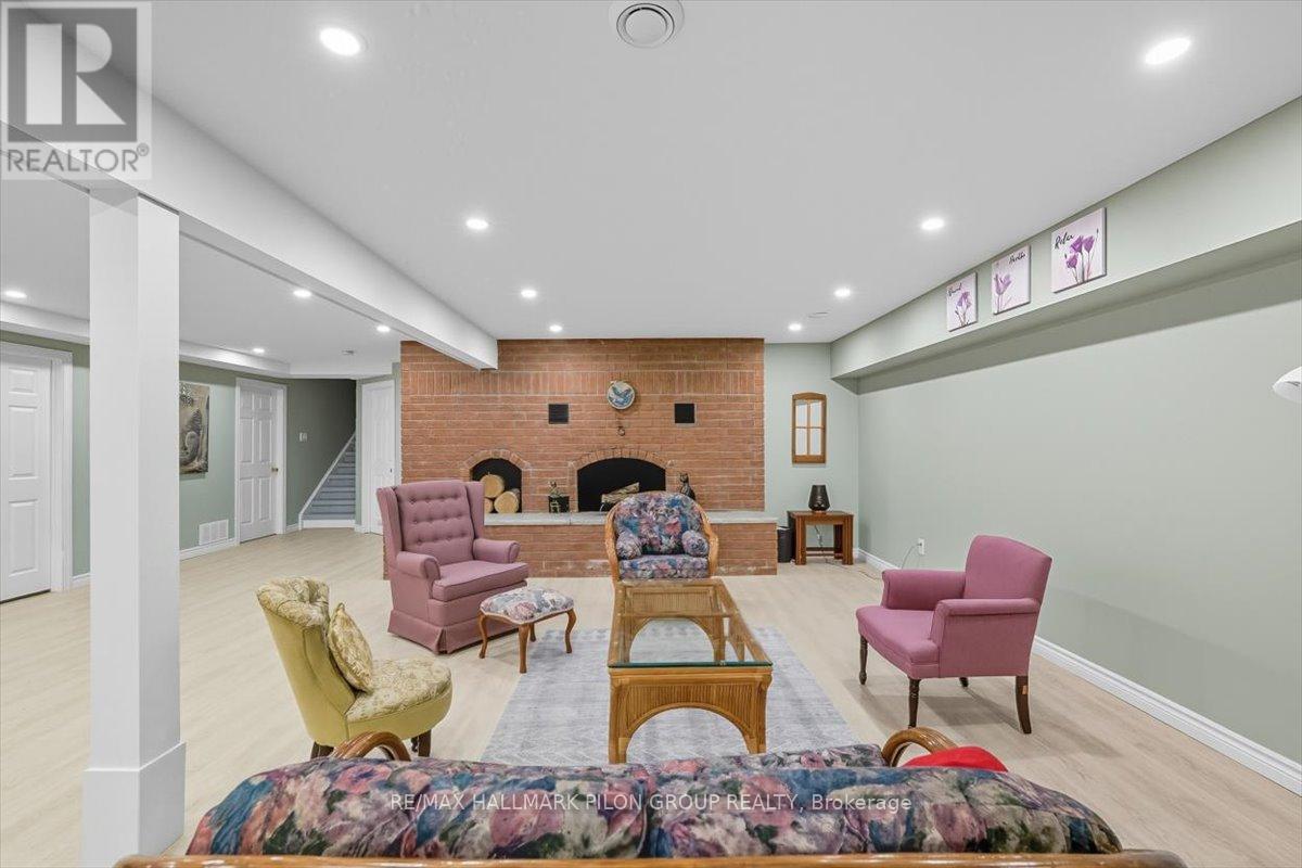 1717 Lakeshore Drive, Ottawa, Ontario  K4P 1H1 - Photo 21 - X12418202