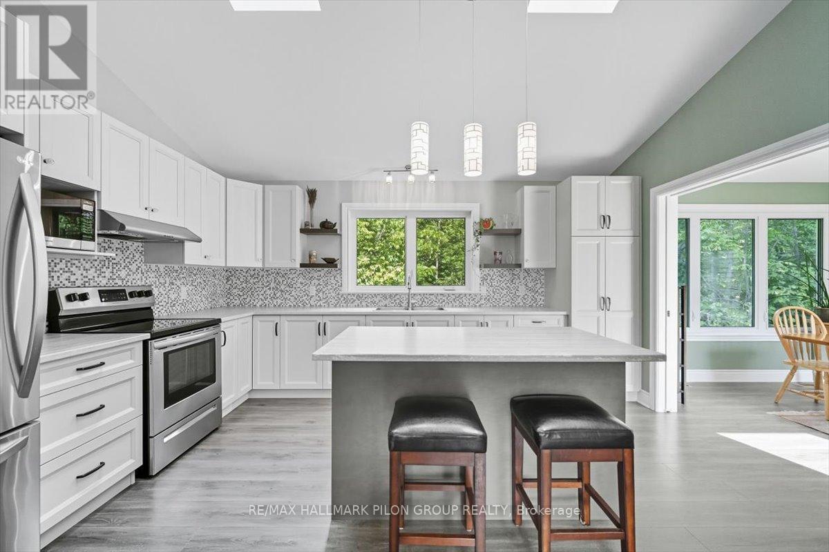 1717 Lakeshore Drive, Ottawa, Ontario  K4P 1H1 - Photo 32 - X12418202