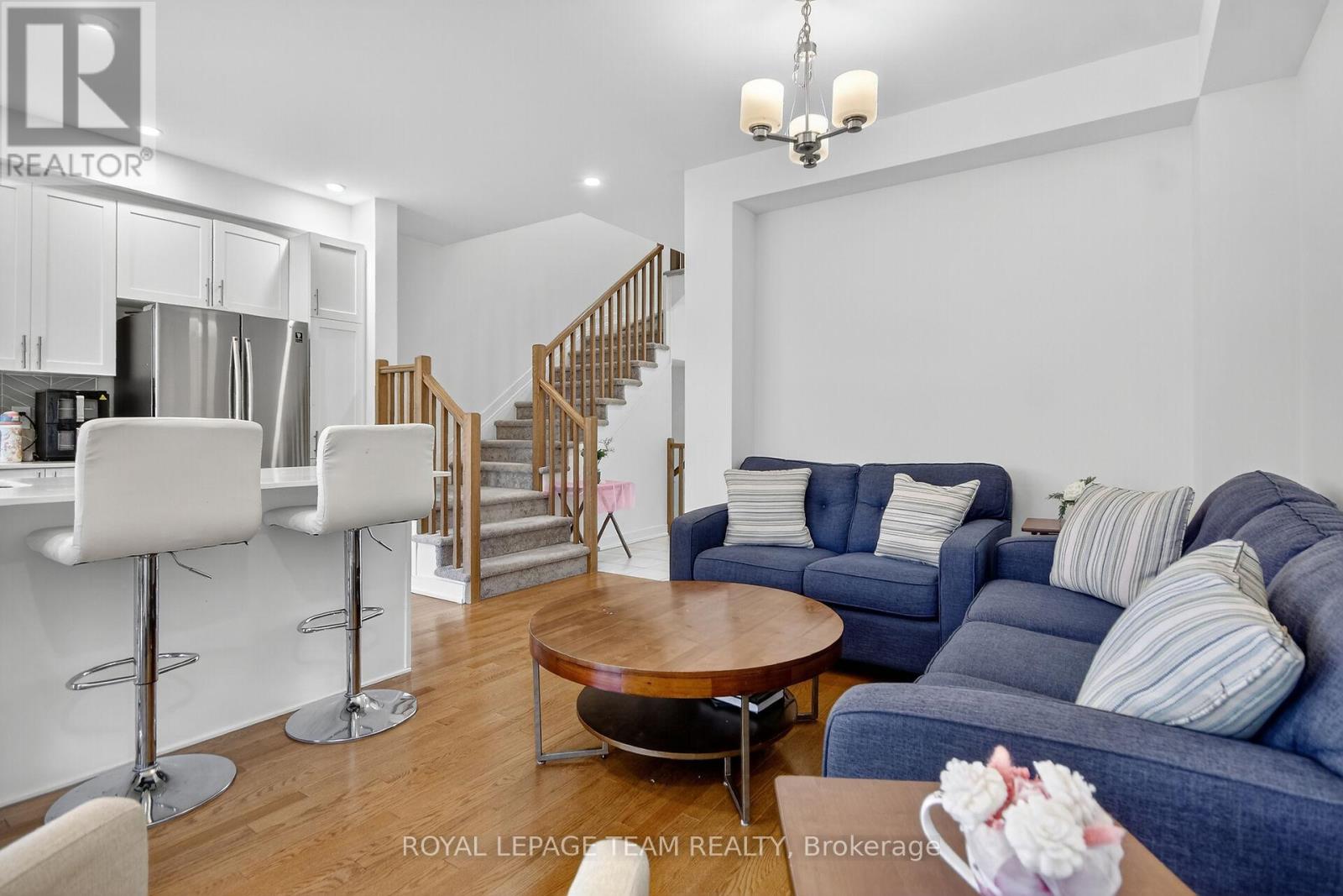 337 Ibanez Walk, Ottawa, Ontario  K1T 0V8 - Photo 11 - X12418236