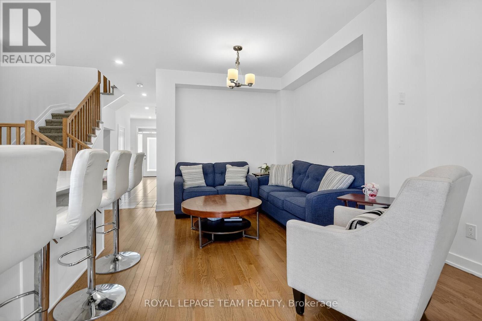 337 Ibanez Walk, Ottawa, Ontario  K1T 0V8 - Photo 12 - X12418236