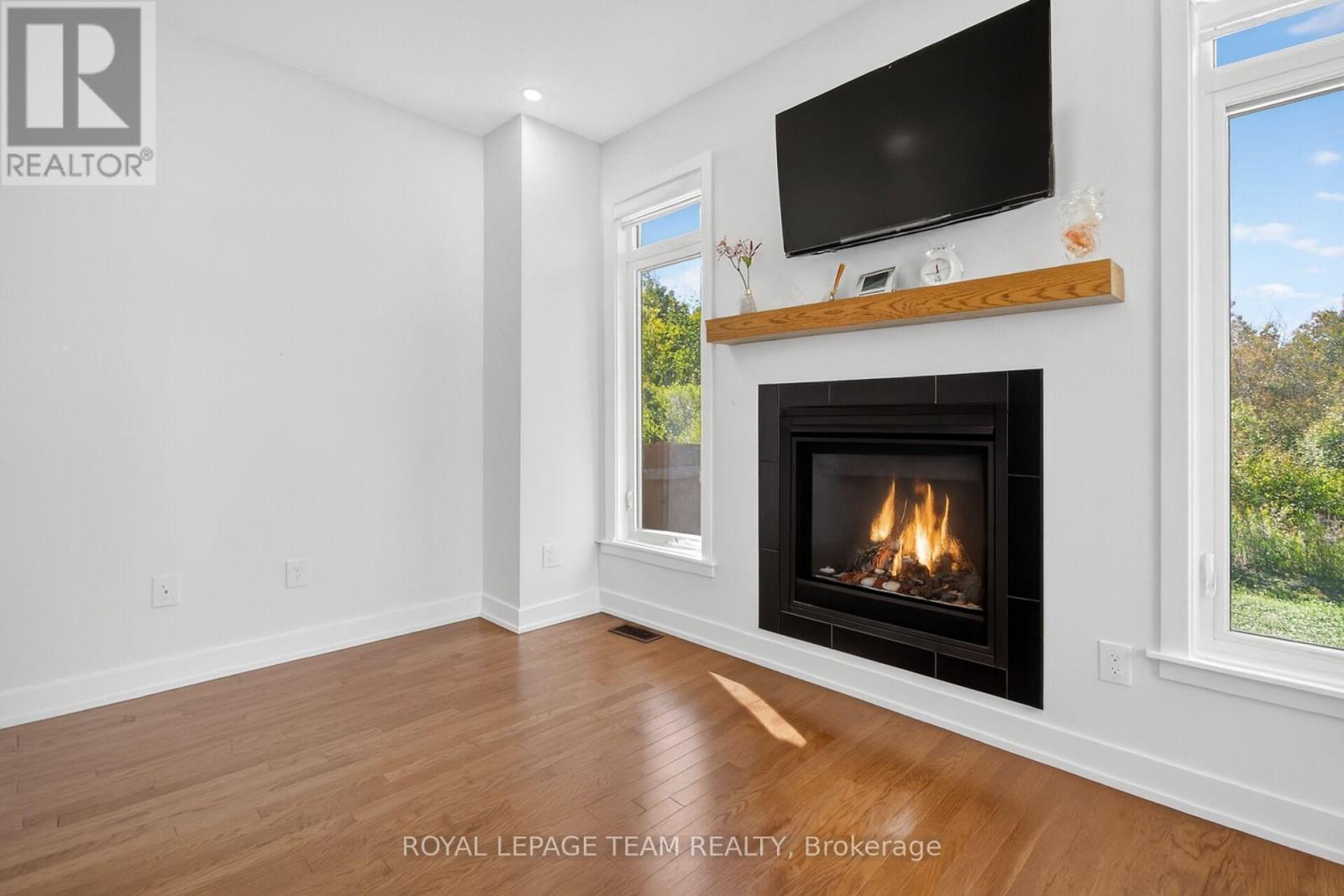 337 Ibanez Walk, Ottawa, Ontario  K1T 0V8 - Photo 15 - X12418236