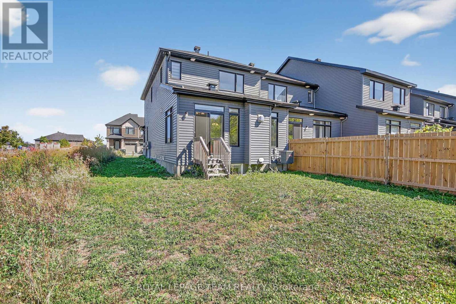 337 Ibanez Walk, Ottawa, Ontario  K1T 0V8 - Photo 33 - X12418236