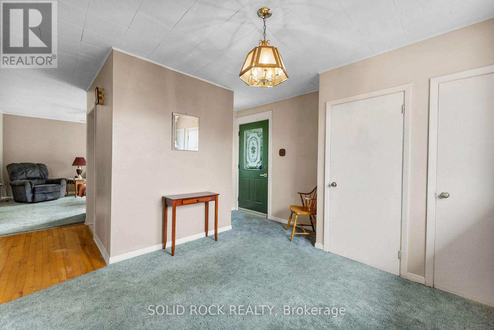 923 Raglan Street S, Renfrew, Ontario  K7V 1S6 - Photo 3 - X12418265