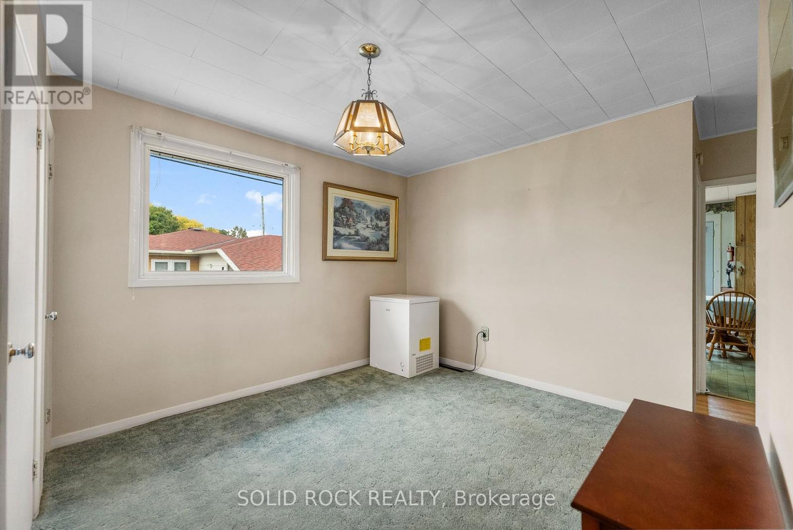 923 Raglan Street S, Renfrew, Ontario  K7V 1S6 - Photo 4 - X12418265
