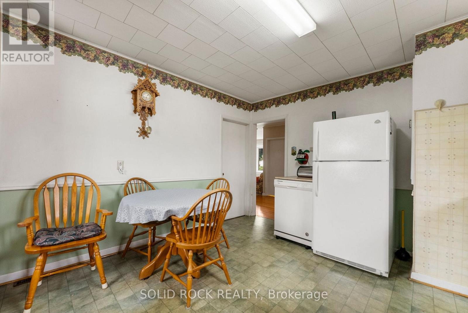 923 Raglan Street S, Renfrew, Ontario  K7V 1S6 - Photo 8 - X12418265