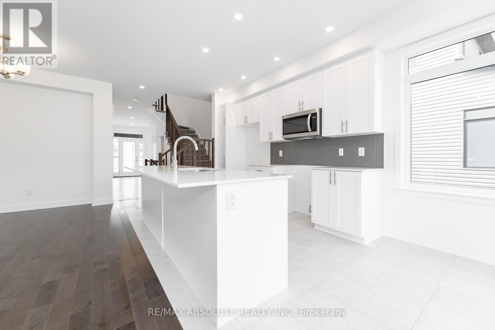 234 Zinnia Way, Ottawa, Ontario  K4M 0K8 - Photo 9 - X12418273