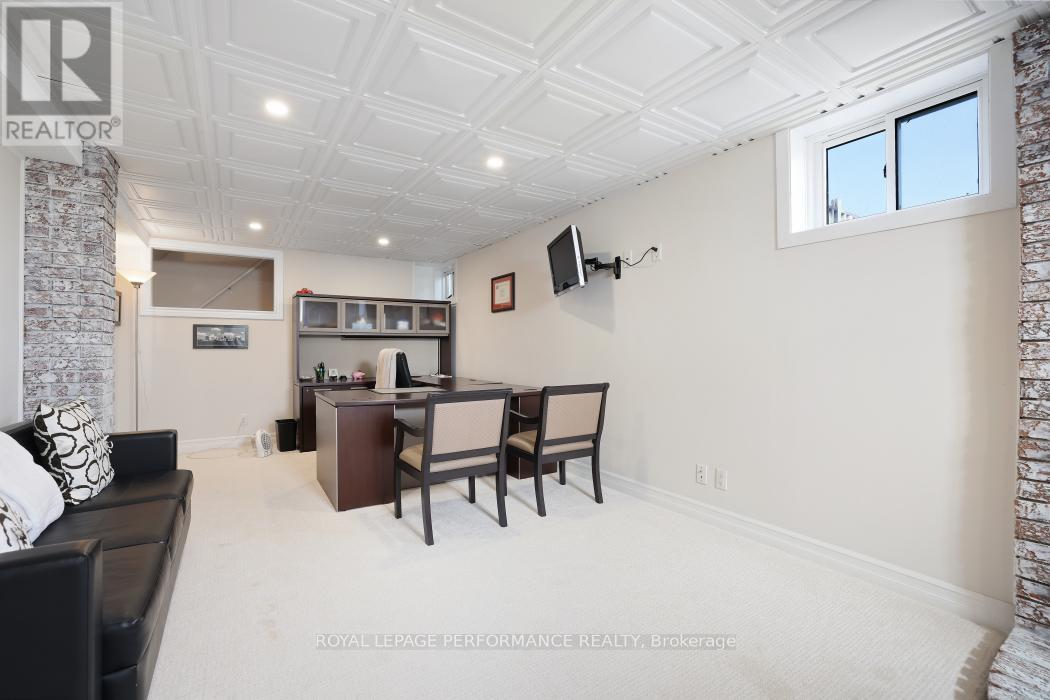 2002 Carp Road, Ottawa, Ontario  K0A 1L0 - Photo 13 - X12418279