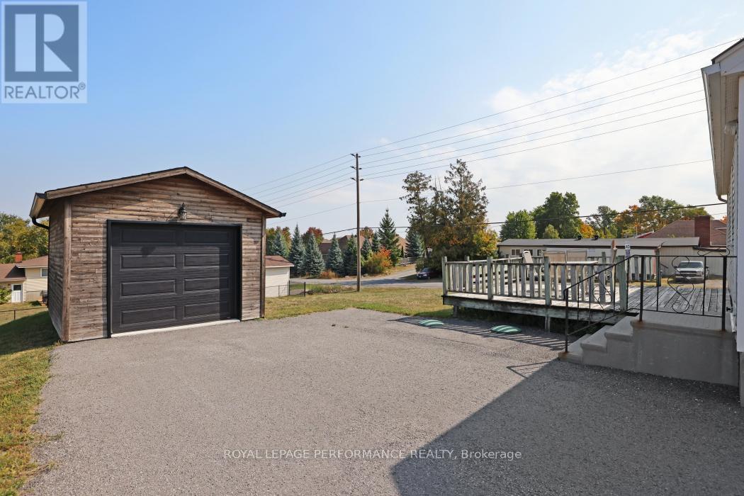 2002 Carp Road, Ottawa, Ontario  K0A 1L0 - Photo 17 - X12418279