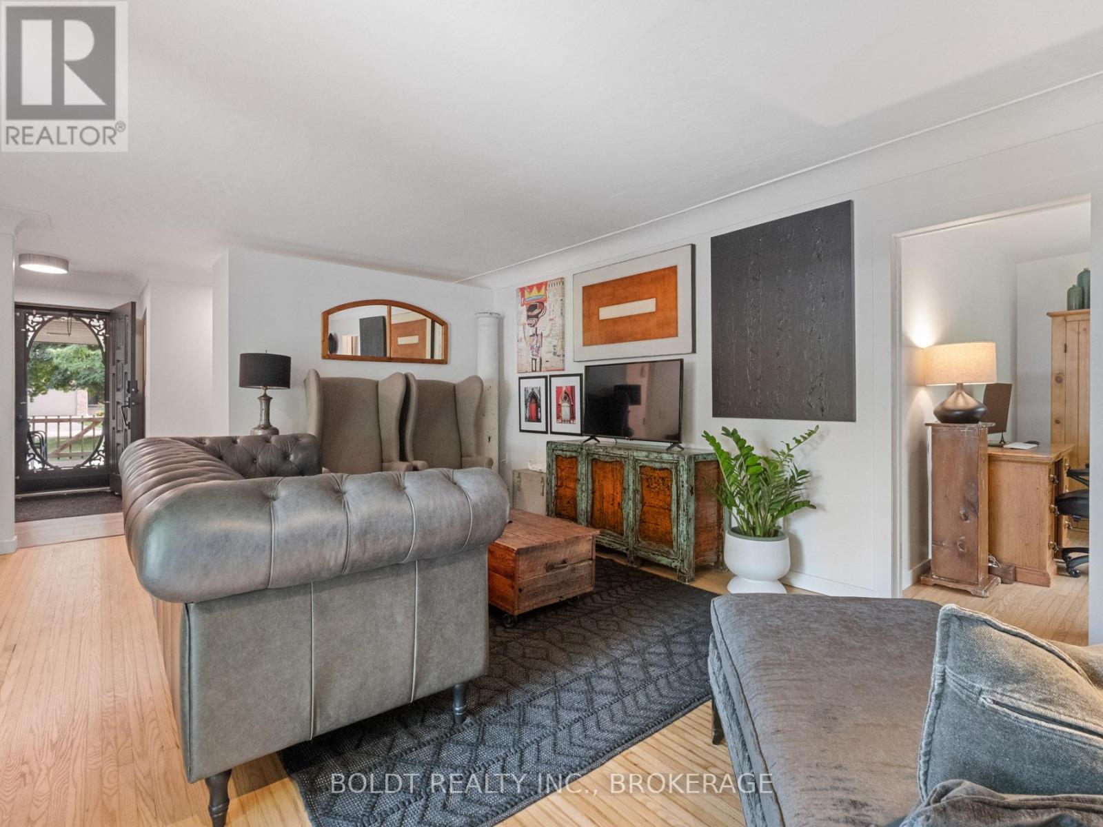 38 Kenworth Drive, St. Catharines, Ontario  L2M 4S2 - Photo 15 - X12418244