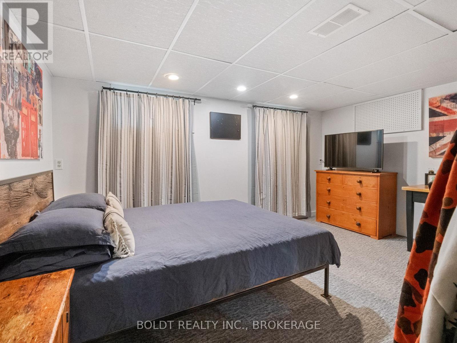 38 Kenworth Drive, St. Catharines, Ontario  L2M 4S2 - Photo 25 - X12418244
